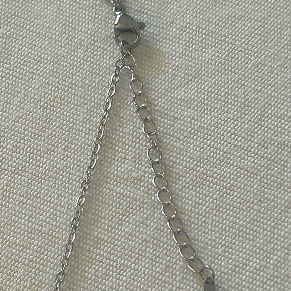 🎅🏻 HOLIDAY-ELEGANT RHINESTONE BLUE SUNFLOWER DESIGN SILVER NECKLACE - Picture 5 of 6